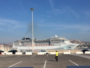 Le Preziosa entrant dans le port de Marseille 